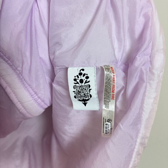 FREE PEOPLE Movement In A Bubble Puffer Vest in Rose Quartz Size X-Small - Picture 7 of 10